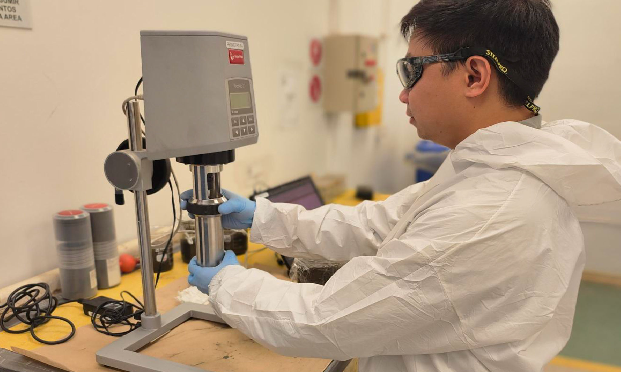 Laboratory and characterization of samples for the mining industry in Chile